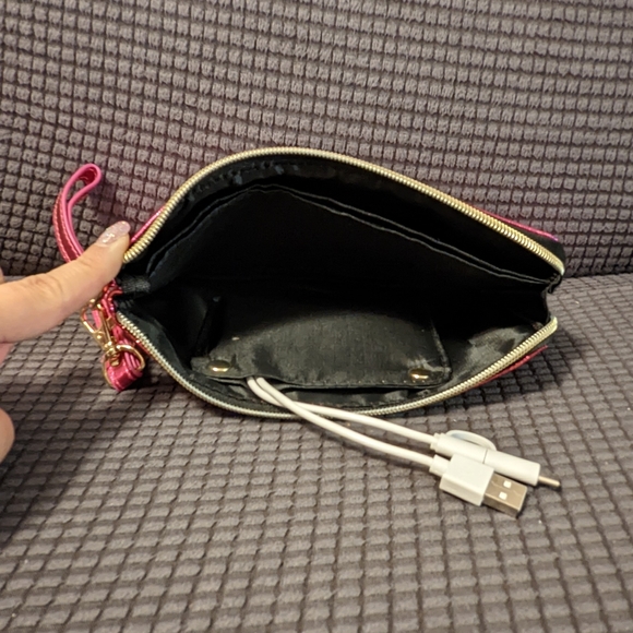 Juicy clutch with battery pack - Picture 3 of 4